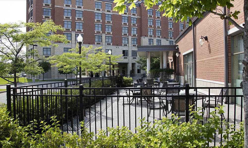 Delta Hotels By Marriott Guelph Conference Centre Exterior photo