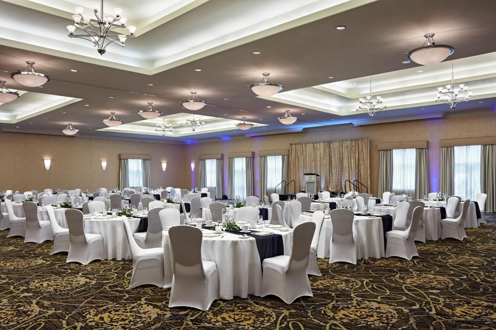 Delta Hotels By Marriott Guelph Conference Centre Exterior photo